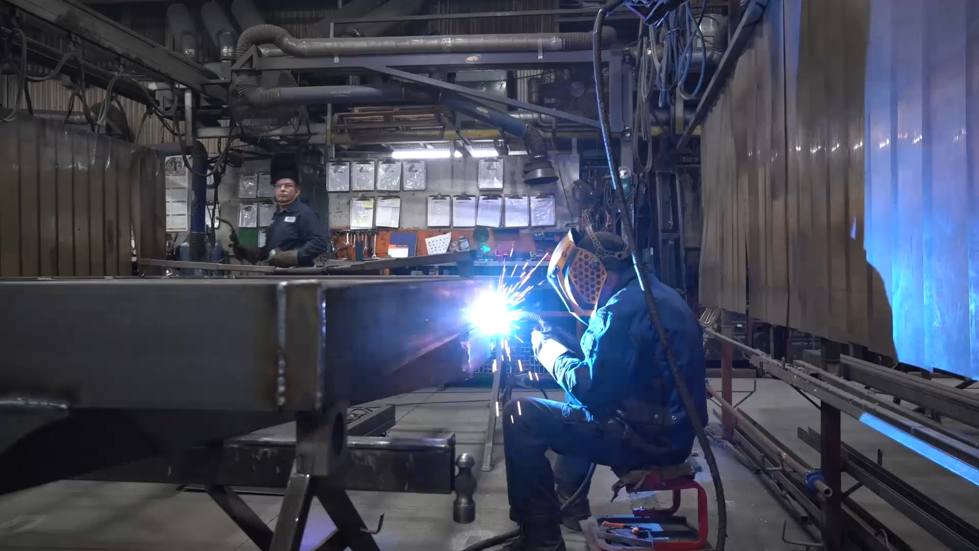 Poste de soudeur - Remorques Laroche